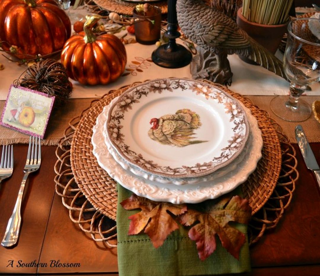 Beautiful Thanksgiving Tablescape Ideas