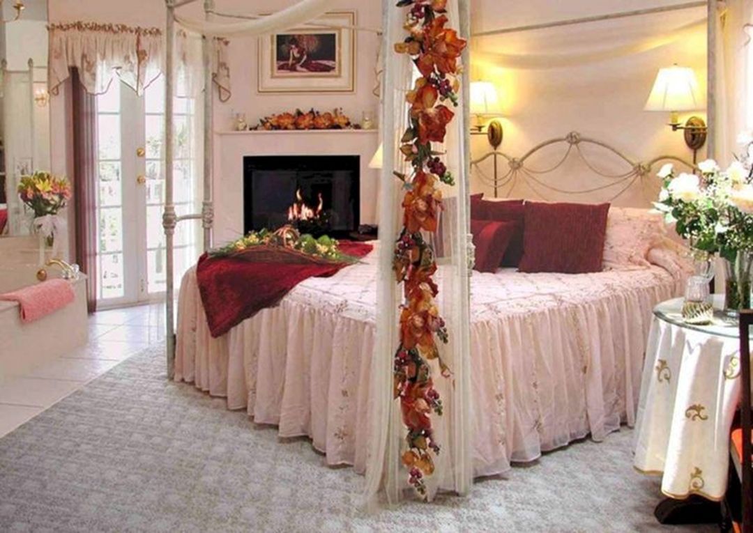 Cozy Romantic Bedroom Design Ideas
