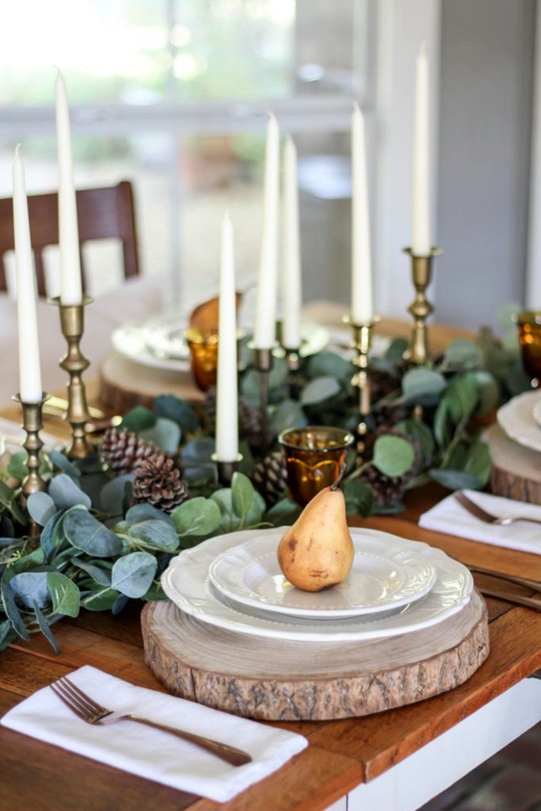 Simple Thanksgiving Tablescape