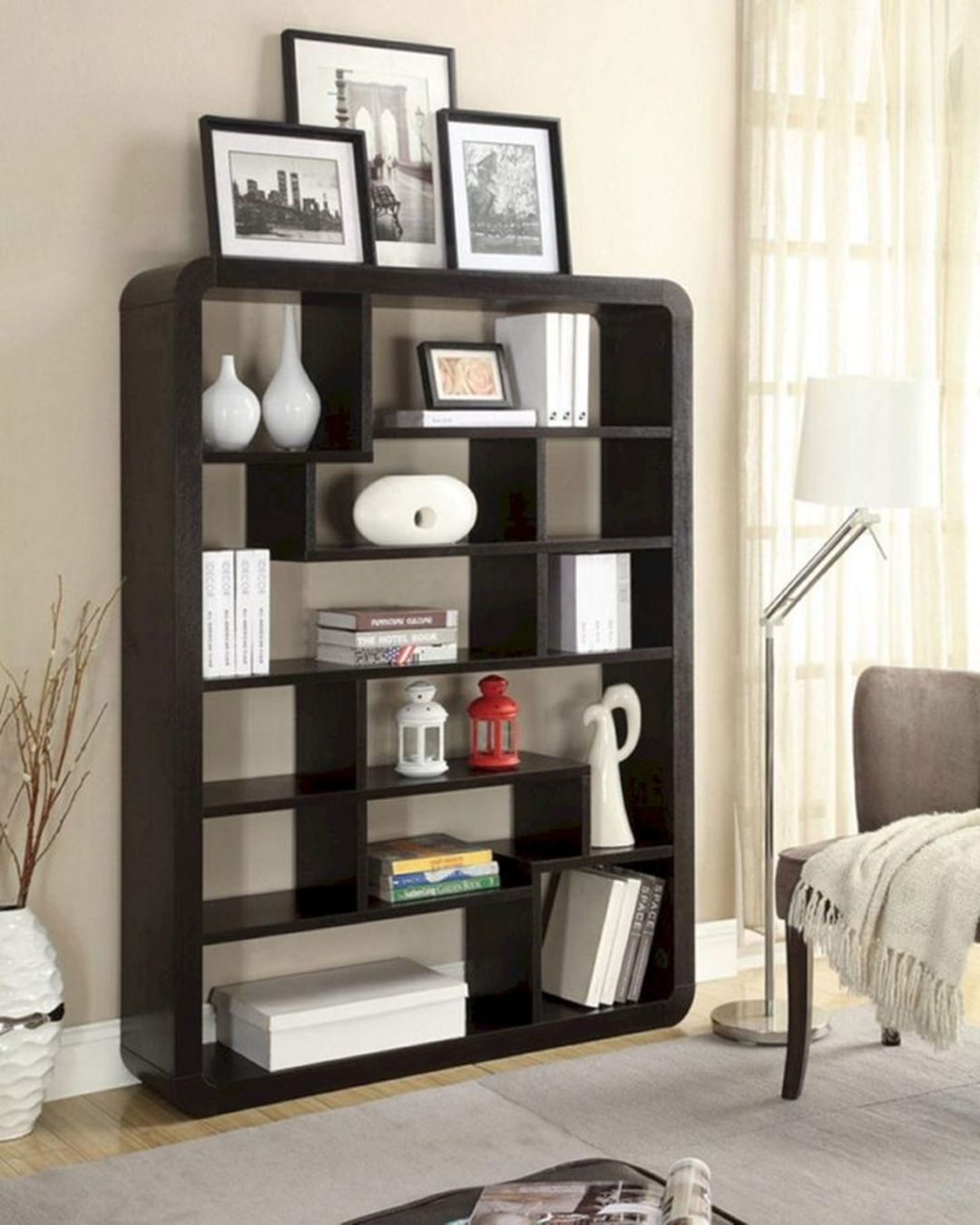 Simple Living Room Bookshelf Ideas