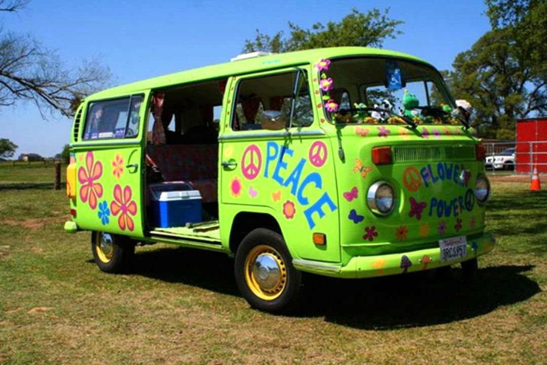 Hippie Magic Bus Hippie