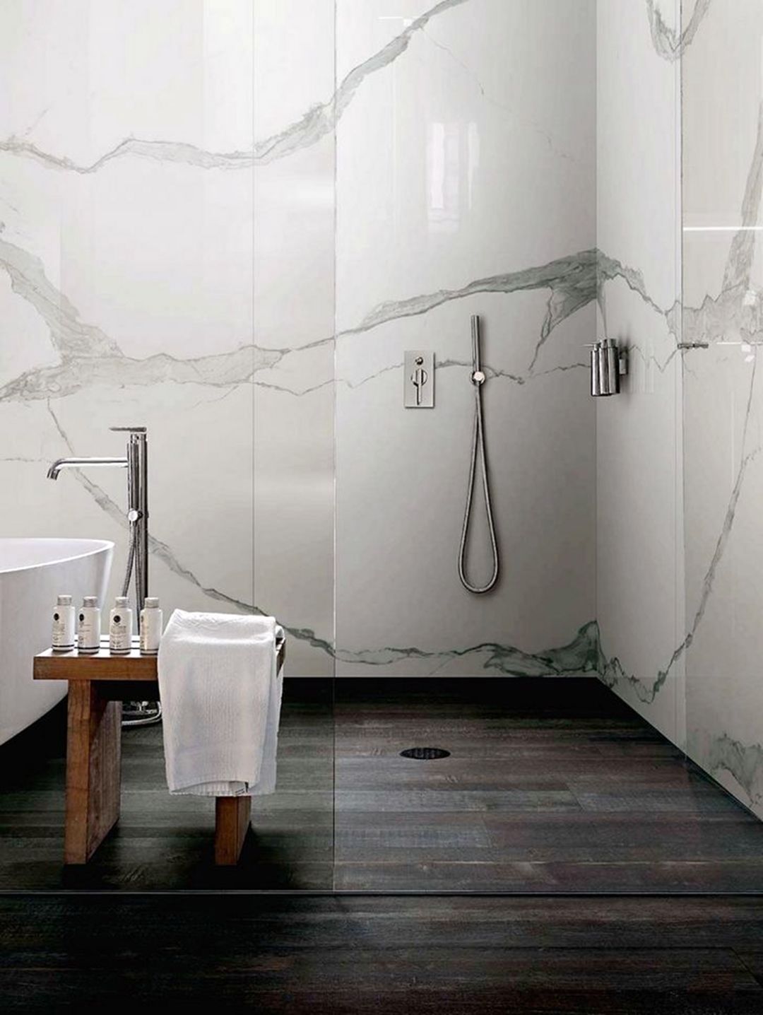 Luxury Modern Bathroom Calacatta Gold With Mable