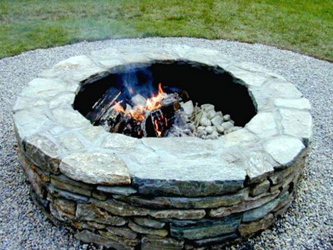 Rounded DIY Stone Fire Pit Ideas