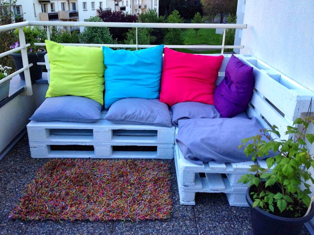 Pallet Outdoor Furniture Design