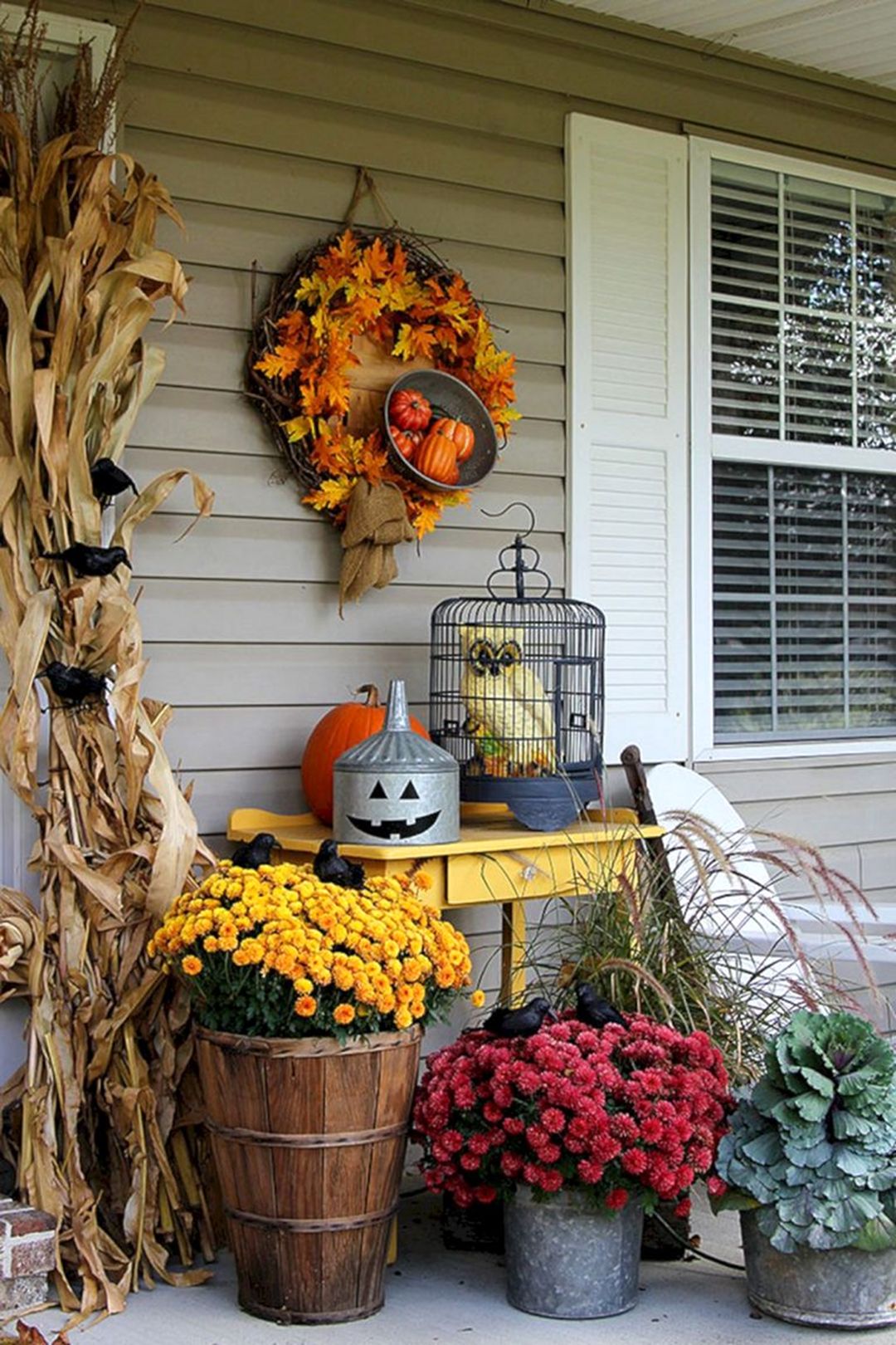 Best incredible fall porch decor ideas
