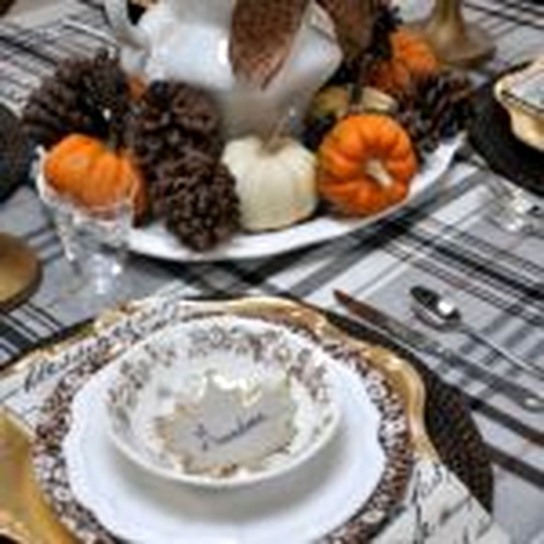 Simple Thanksgiving Tablescape Ideas