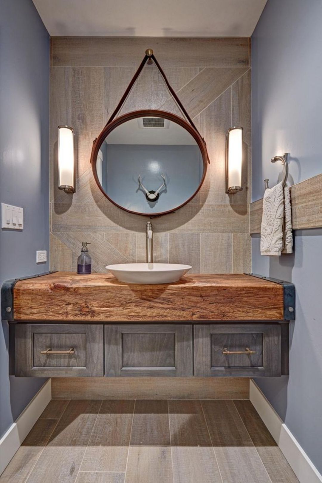 This Bathroom Features Both Earthy