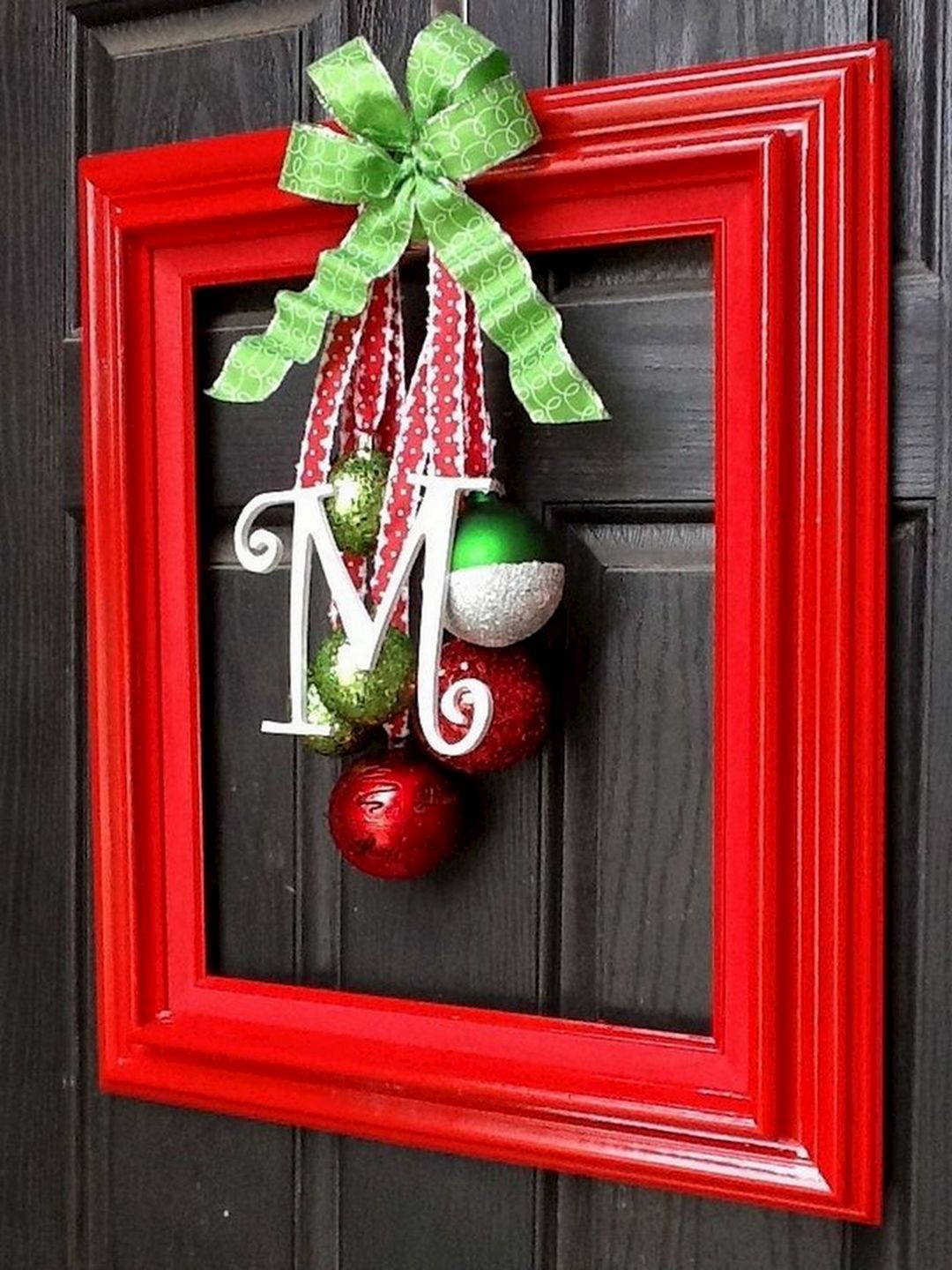 Beautiful Christmas Door Decorations