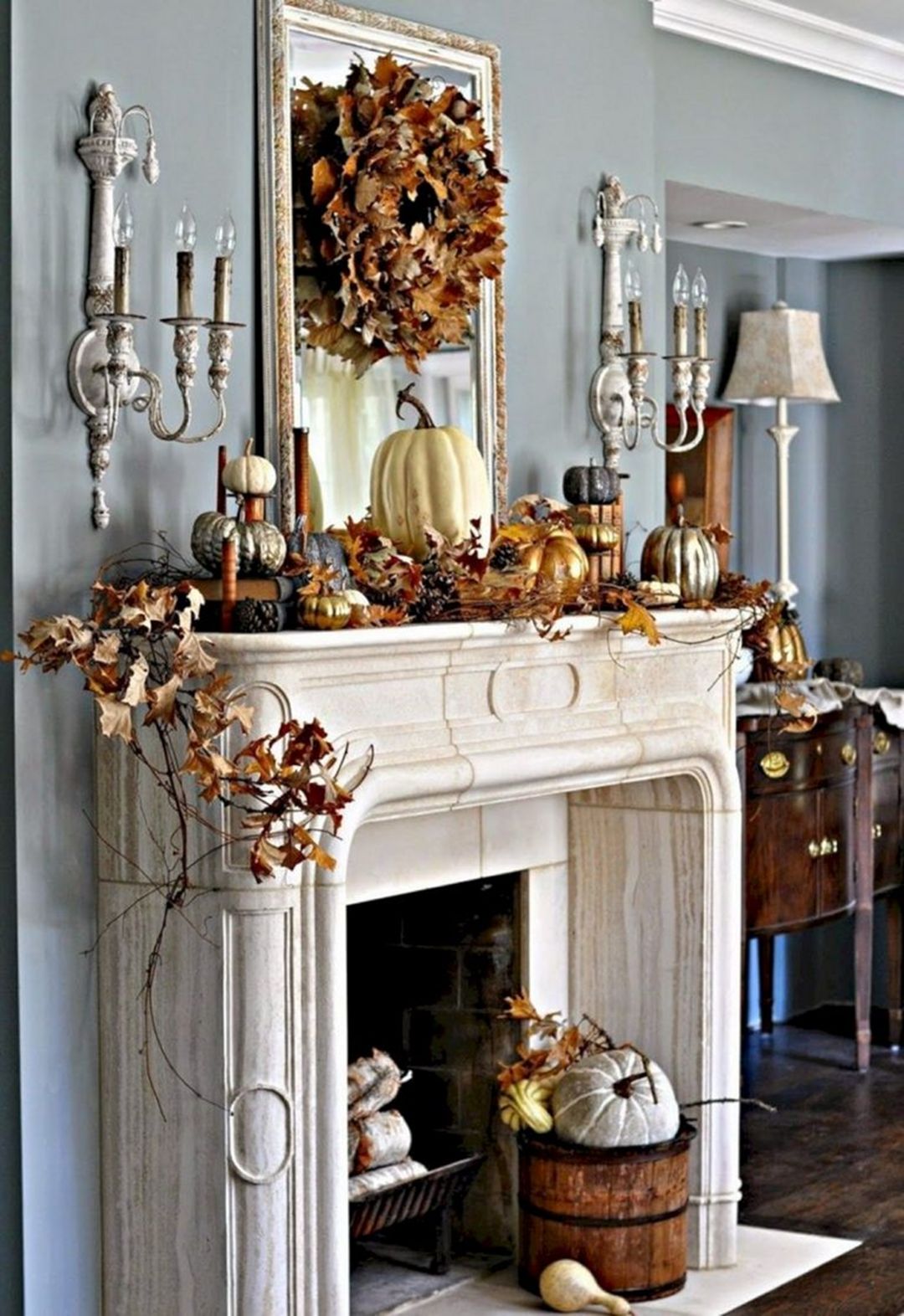 Fall decor ideas for your fireplace mantle