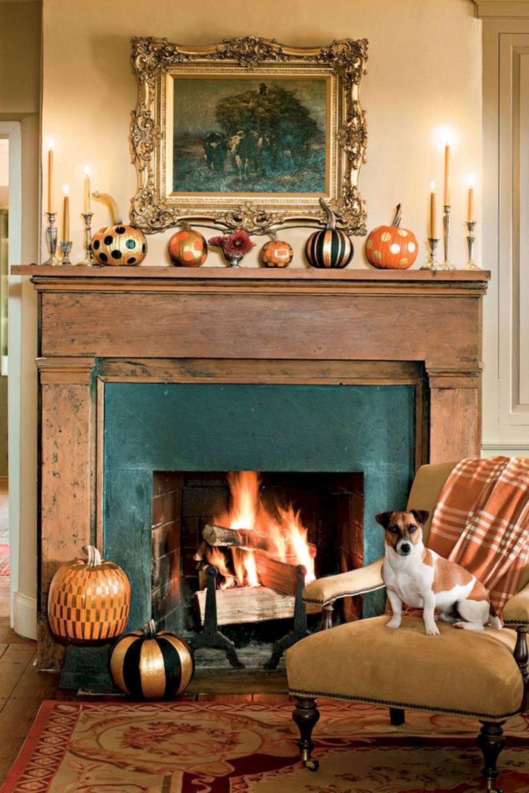 Fall living room decoration with fireplace ideas