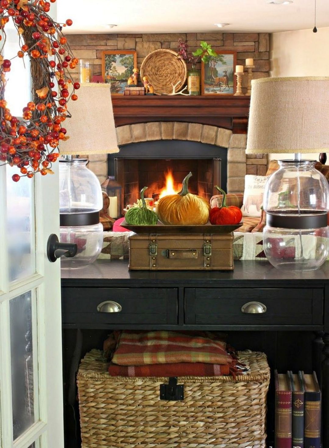 Stunning fall family room ideas